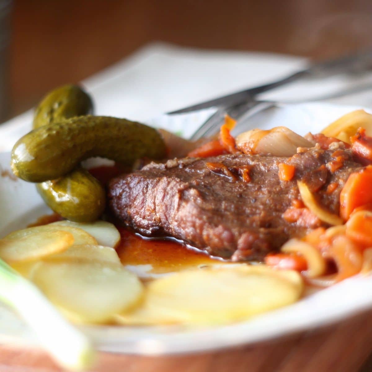 Sztufada (Boeuf à la mode) – zdjęcie 1