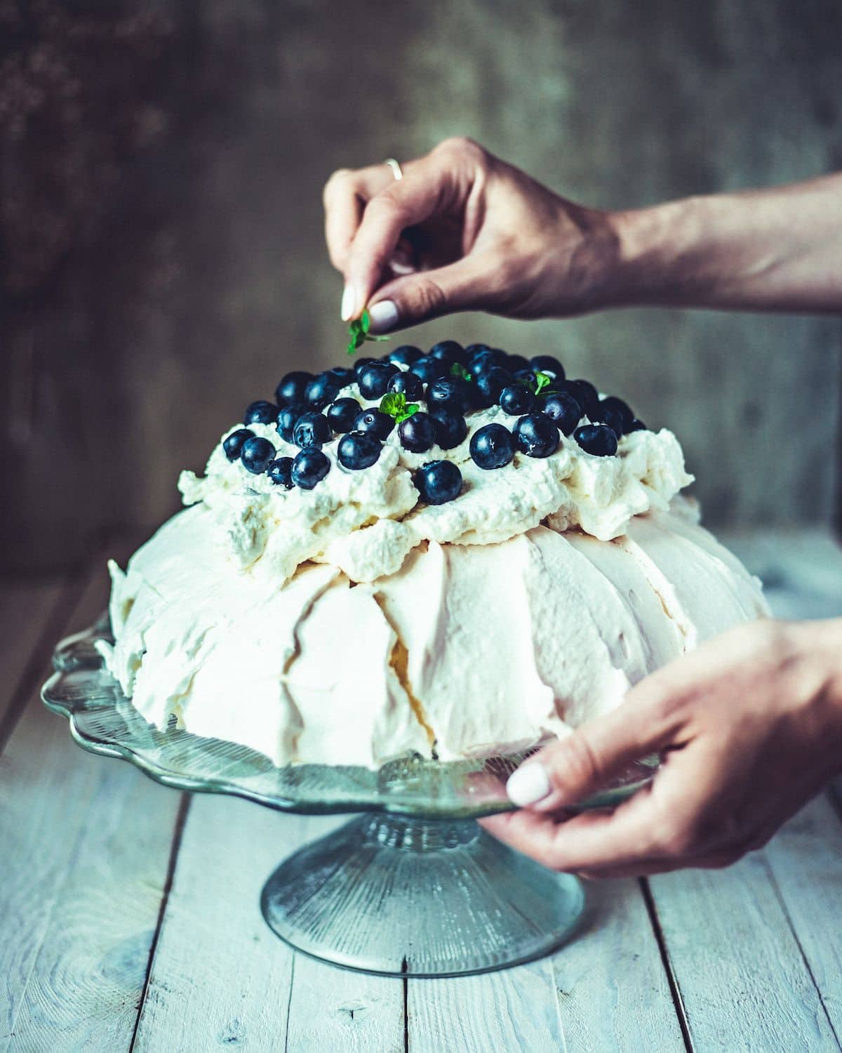 Beza Pavlova (z owocami)