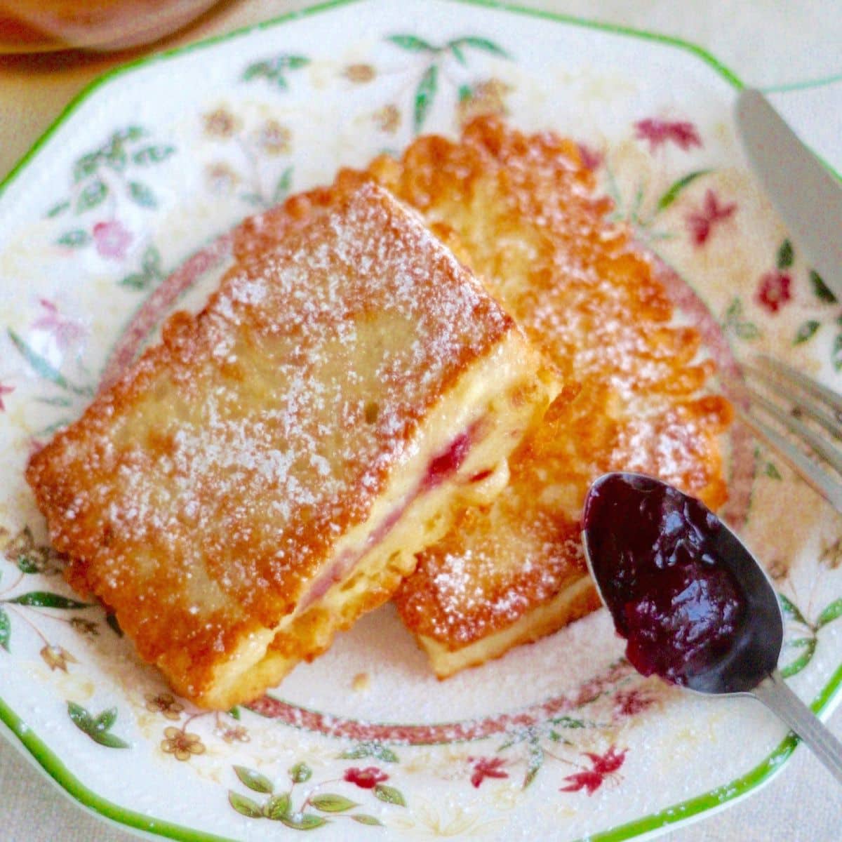 Grzanki z konfiturą