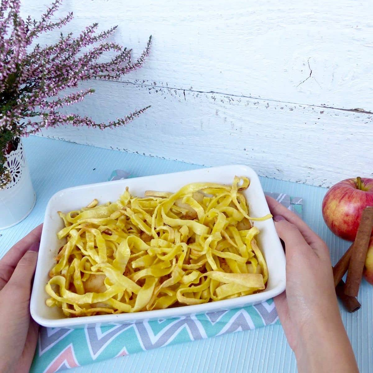 Makaron zapiekany z jabłkiem – zdjęcie 1