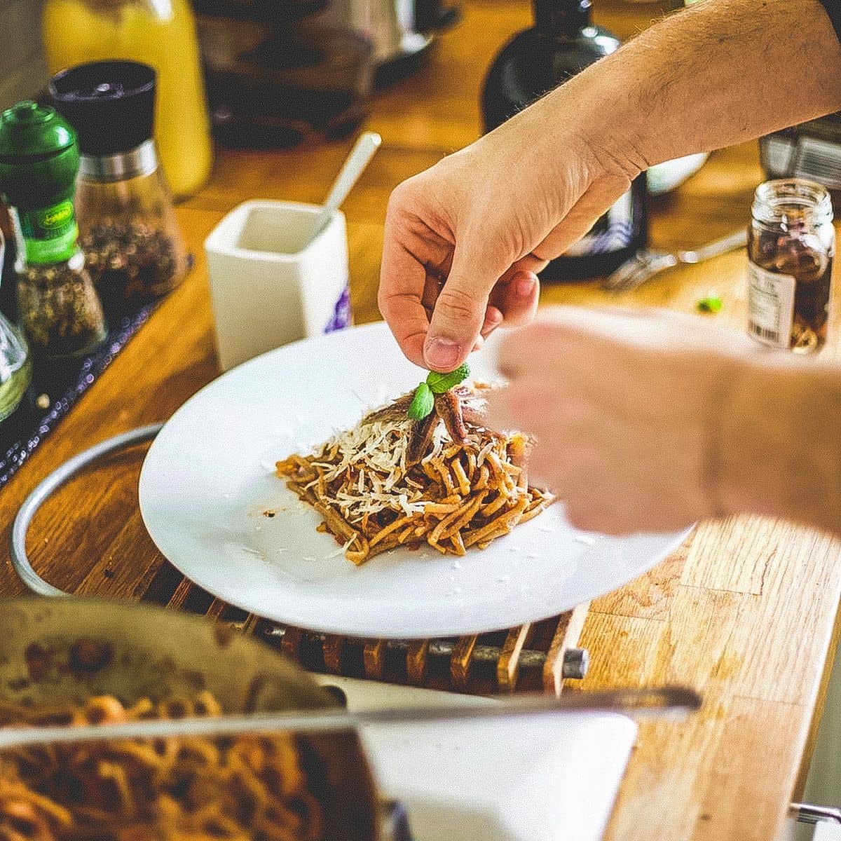 Makaron z tuńczykiem i oliwkami