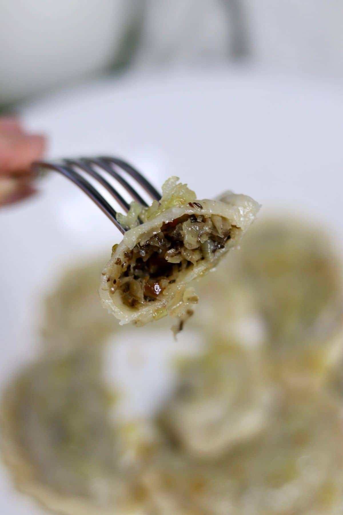 Pierogi z kapustą i grzybami – zdjęcie 3