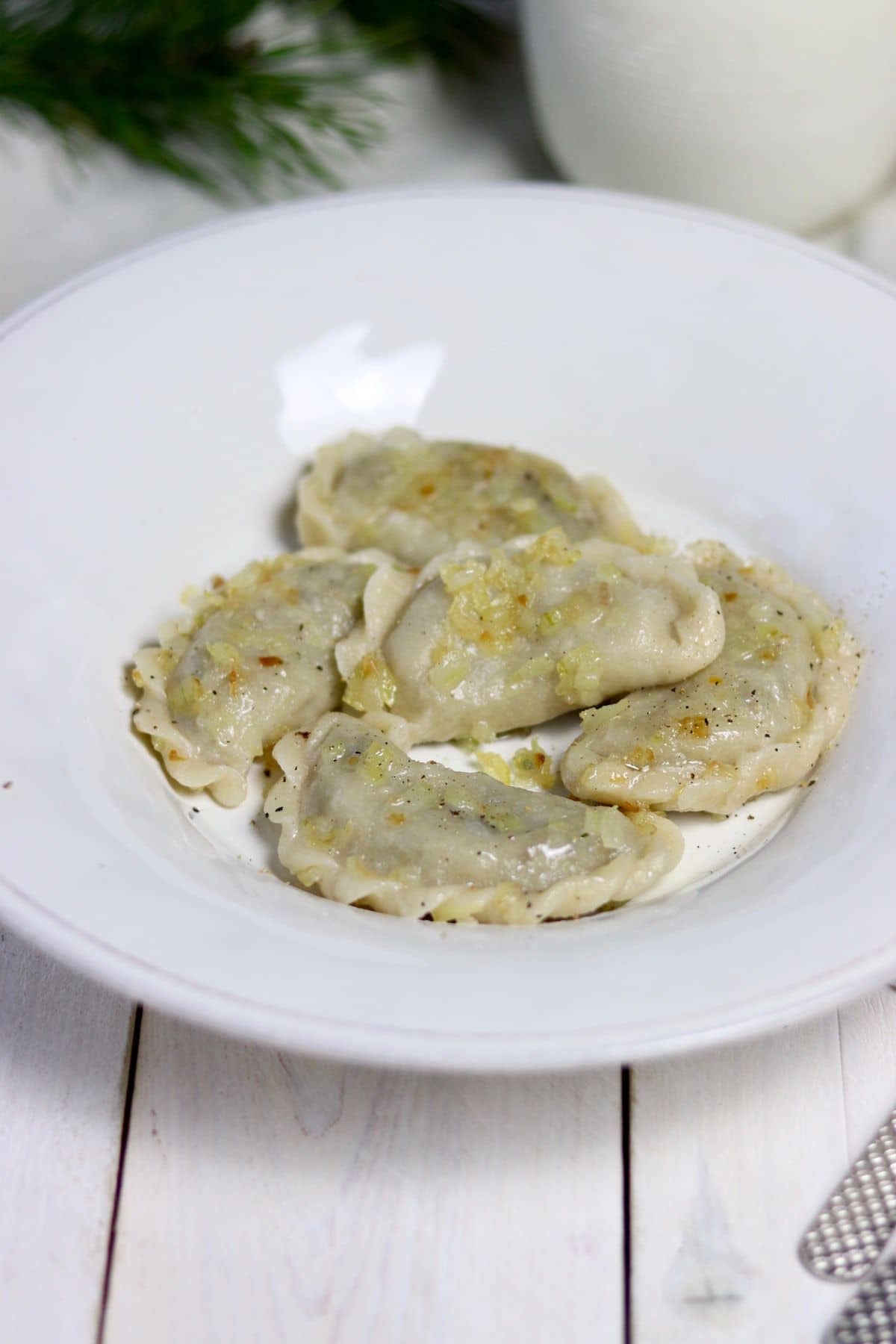 Pierogi z kapustą i grzybami – zdjęcie 1