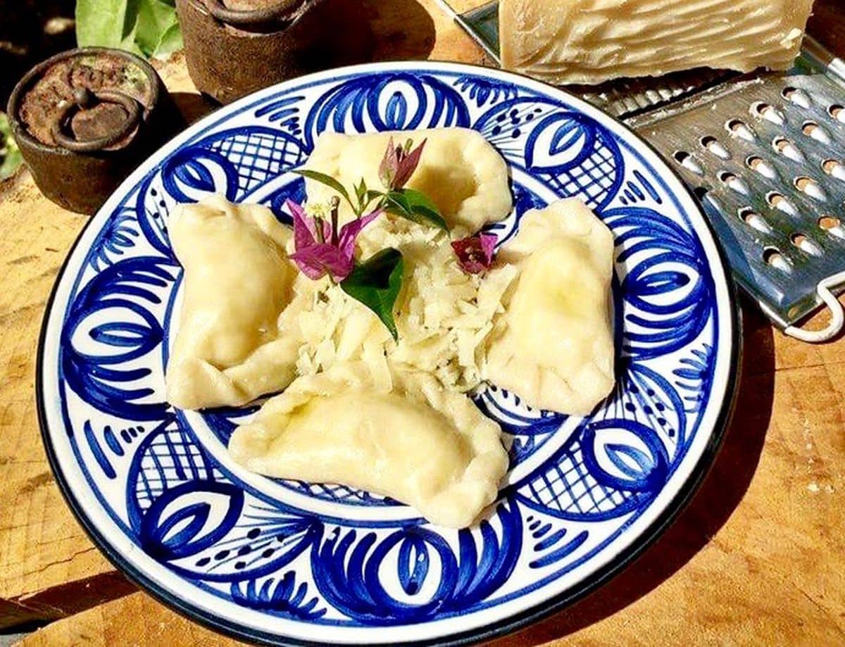 Pierogi z ziemniakami i parmezanem