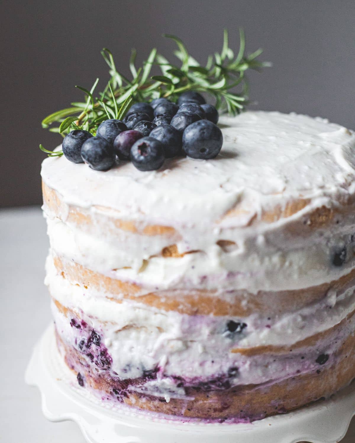 Tort jogurtowo-borówkowy